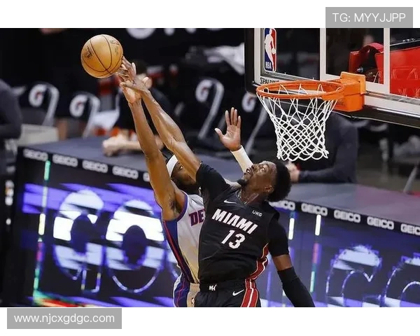 2012年热火与活塞的激烈对决回顾与精彩瞬间分析