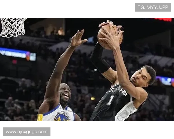 2008至2009赛季马刺与太阳的激烈对决与篮球战术的精彩碰撞 2008至2009赛季马刺与太阳的激烈对决与篮球战术的精彩碰撞