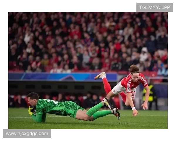 巴萨主场迎战尤文图斯球迷期待精彩对决与激情时刻 巴萨主场迎战尤文图斯球迷期待精彩对决与激情时刻