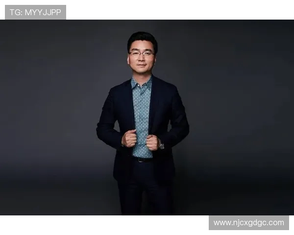 黄伟专访：从青涩少年到篮球巨星的成长之路回顾