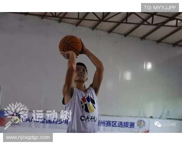 广州篮球队在城市联赛中以62分稳居积分榜首位展现强劲实力