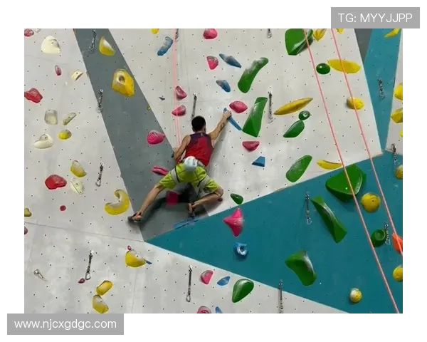 攀岩精神的传承与创新：深入北京攀岩队的训练与文化探索