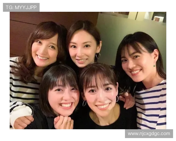 周静专访：从青涩少女到乒乓球冠军的奋斗与成长之路