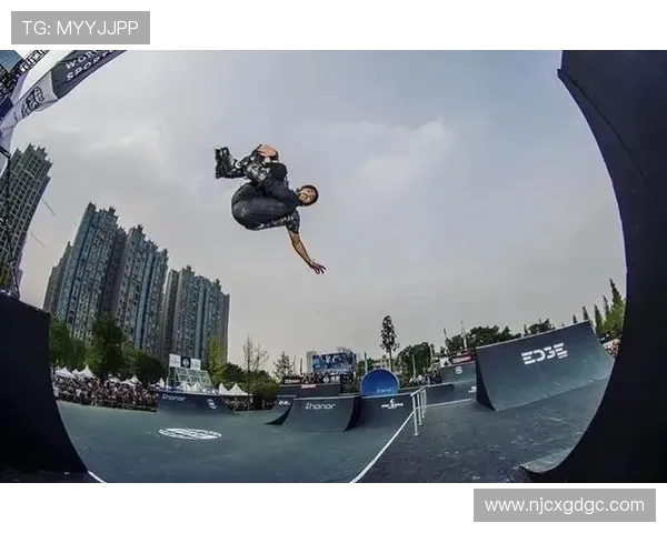 杭州滑板队在极限运动会中以91分稳居积分榜首位